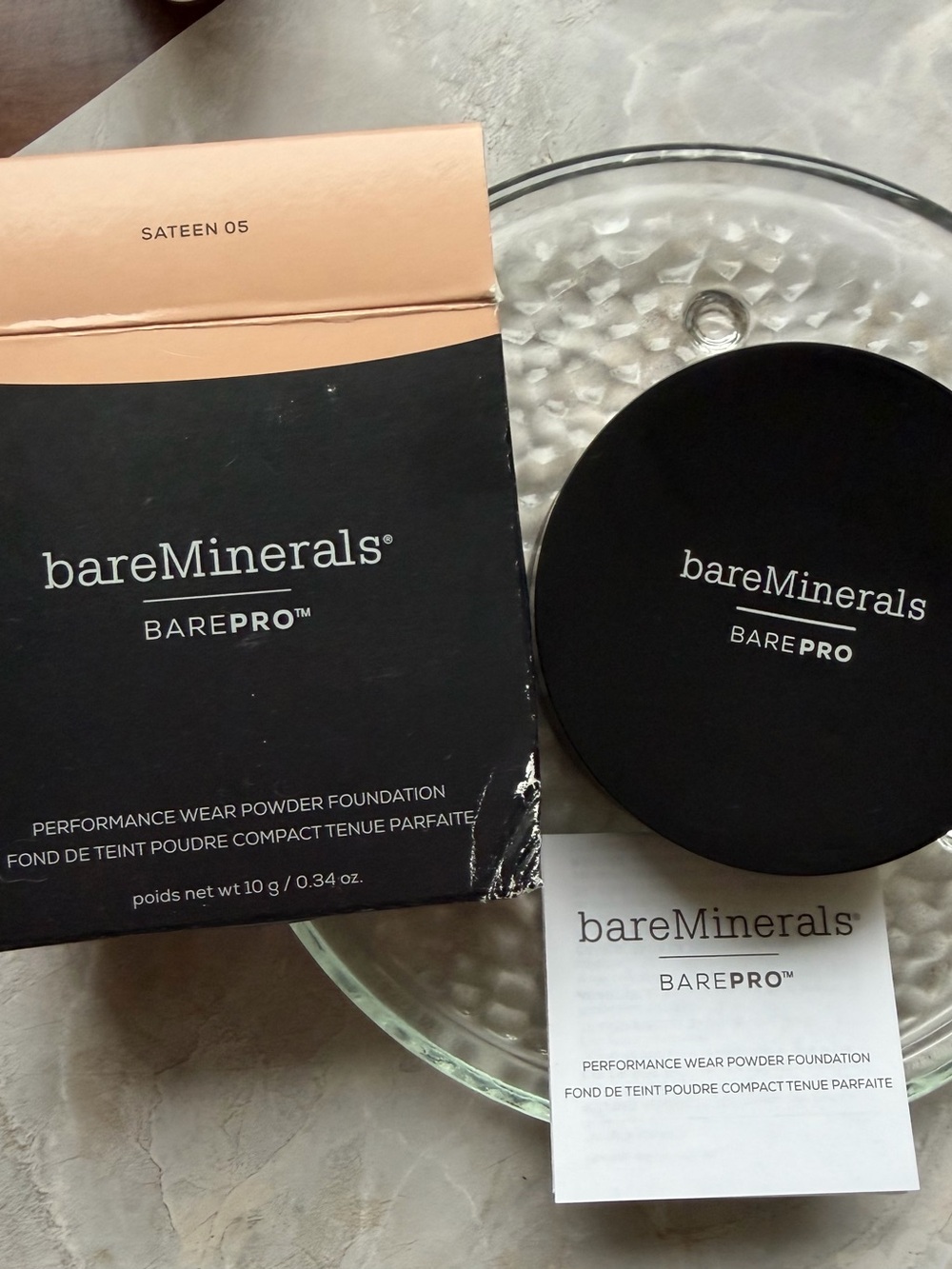 bareMinerals BAREPRO Powder Foundation - Sateen 05 (10g / 0.34 oz)